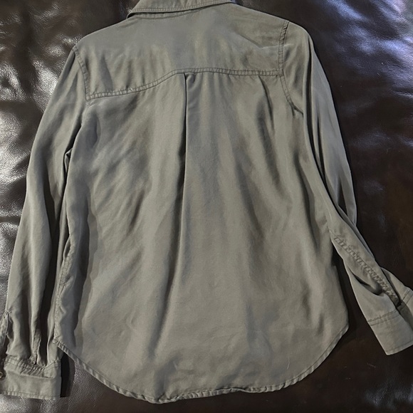 Aeropostale Green Button-Down Shirt - Picture 5 of 6